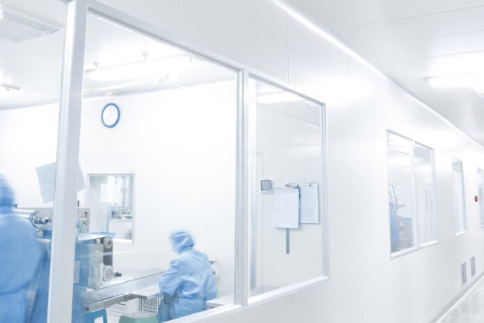 Cleanroom Cleaning Service